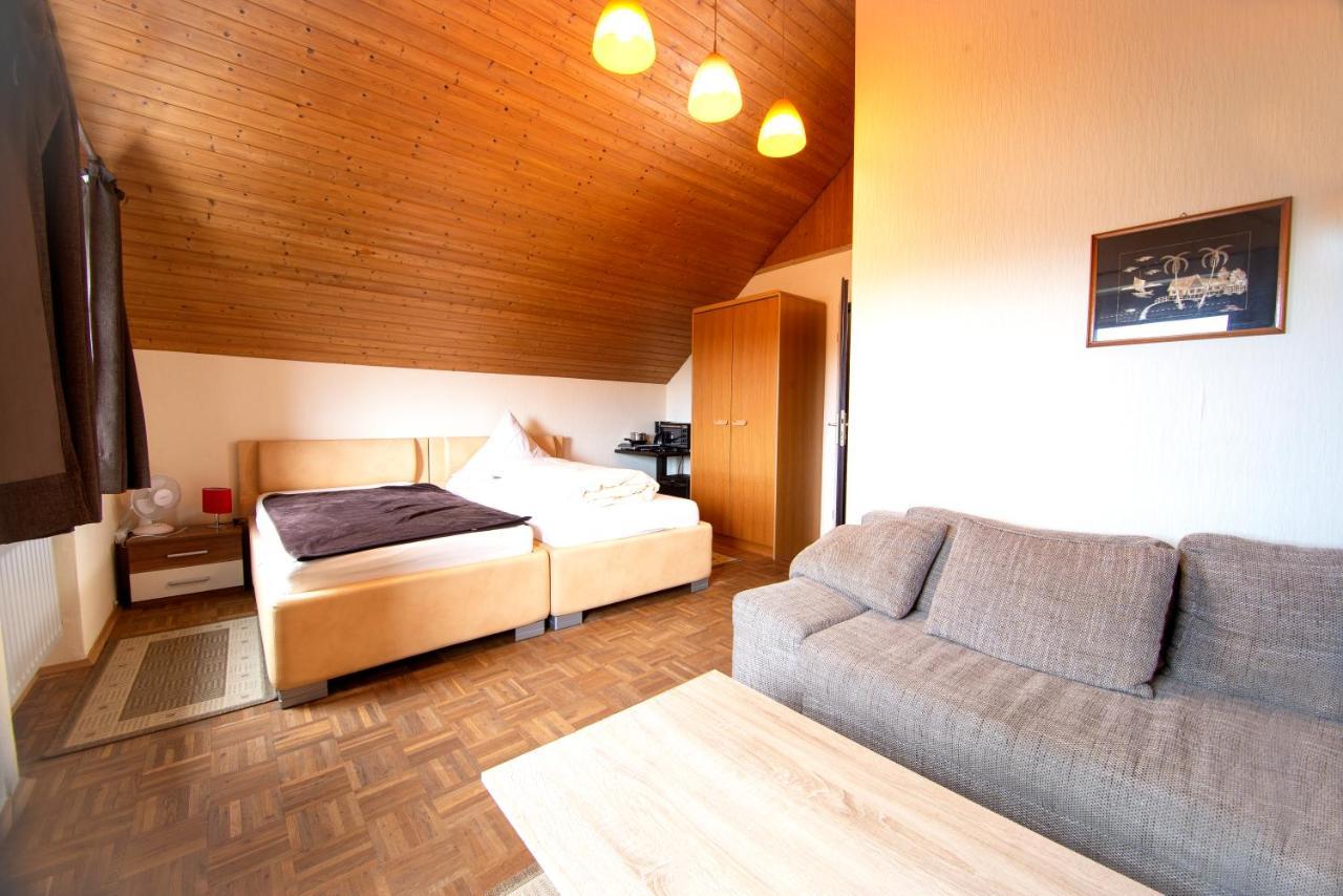 Zum Bergischen Hof Hotel Dormagen Luaran gambar